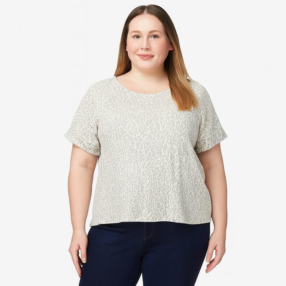 Jane and Delancey Animal Print Short Sleeve Boxy Tee - Women’s Size Large (NWT)